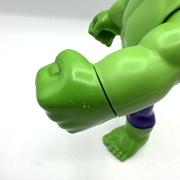 Marvel Hasbro Hulk Action Figure 9" 2022 - Picture 7 of 8